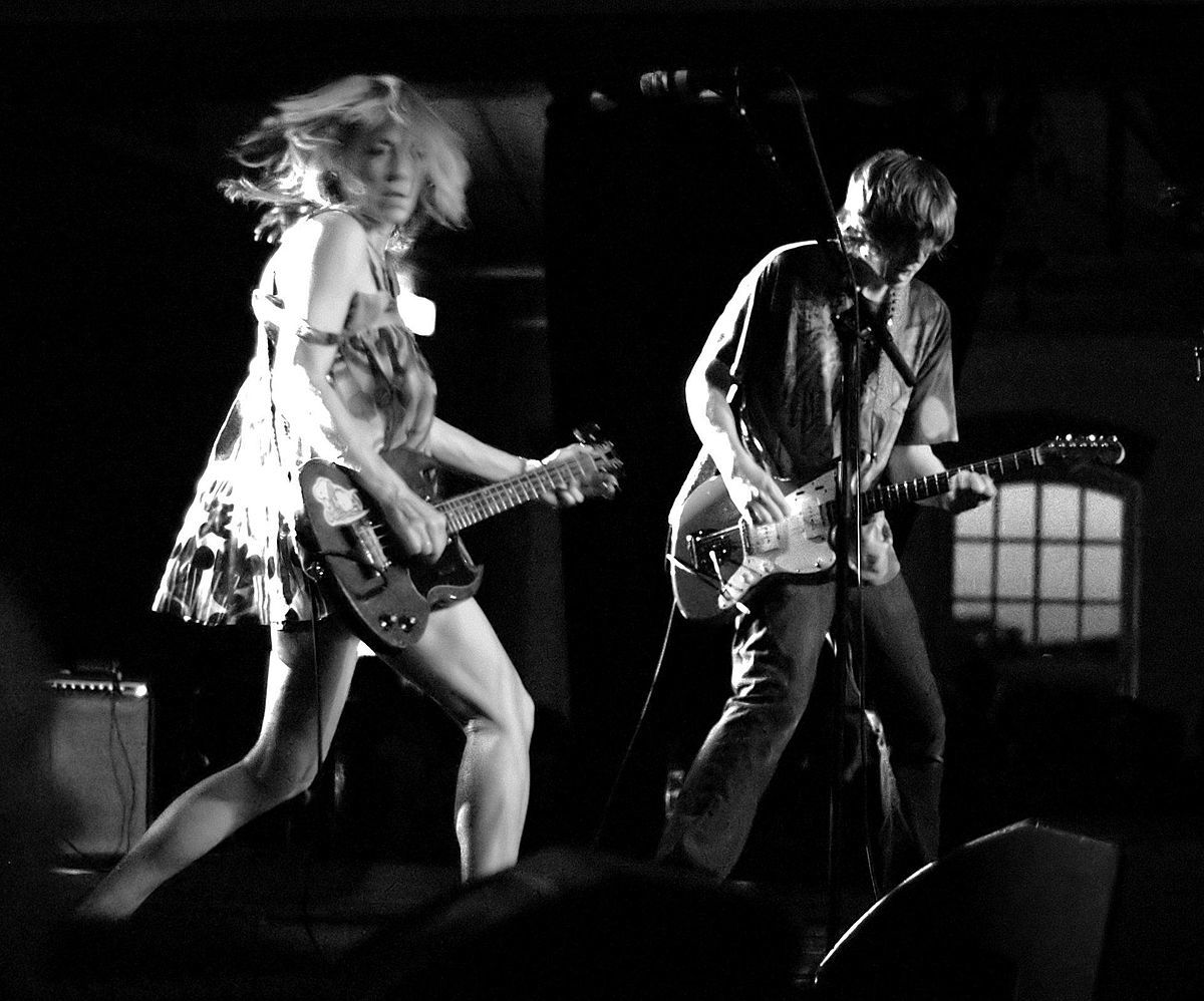 1200px SonicYouth