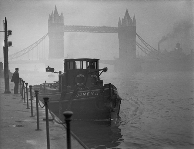 "Great Smog of '52"... όταν οι Λονδρέζοι αναγκάστηκαν να κυκλοφορούν με μάσκες