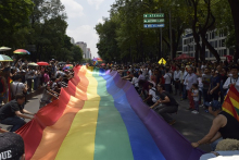 Χωρίς νομική προστασία παραμένουν ακόμη σε πολλές χώρες τα ΛΟΑΤΚΙ+ άτομα