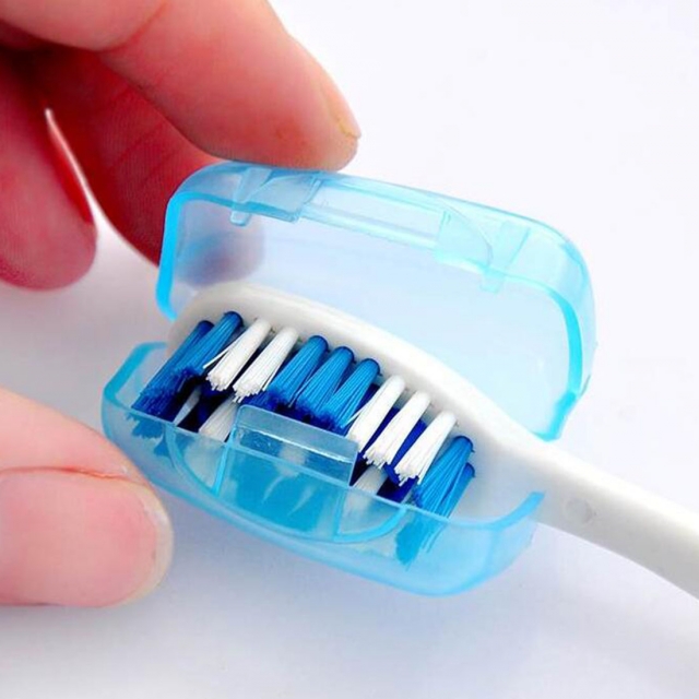 Μην καλύπτετε την οδοντόβουρτσα με το κάλυμμα