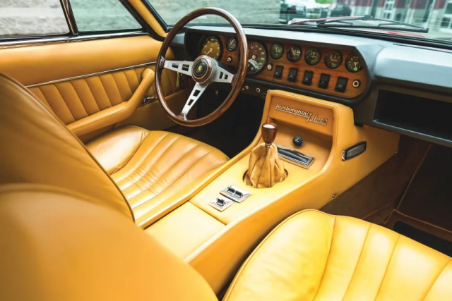 Το υπέρκομψο 1969 Lamborghini Islero S