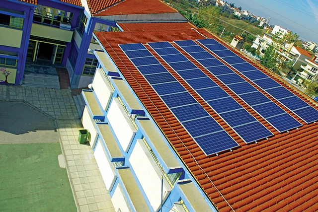 Φωτοβολταϊκό σύστημα σε λύκειο της Θεσσαλονίκης για καλό σκοπό
