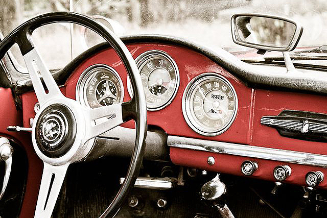 Τα πιο όμορφα βολάν vintage αυτοκινήτων