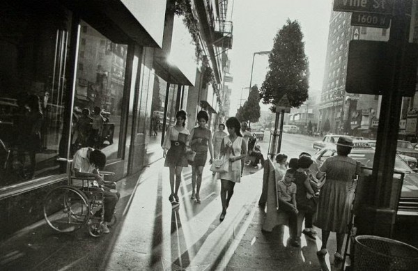 Women on the Street from the late 1960s to early 1970s 16 600x389