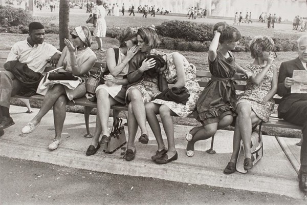 Women on the Street from the late 1960s to early 1970s 21 600x400