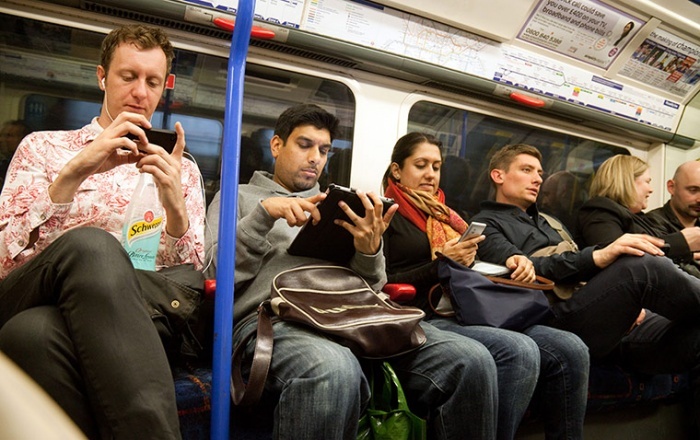 Passengers using mobile t 002