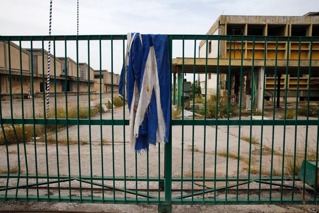 Εργοστάσια "φαντάσματα" - Φωτογραφικό οδοιπορικό του Γιάννη Μπεχράκη στην Ελλάδα 19 Image 8