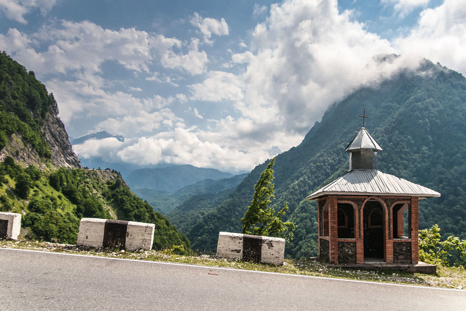 travel photography caucasus mountains georgia aleksandra rafal nycz 2