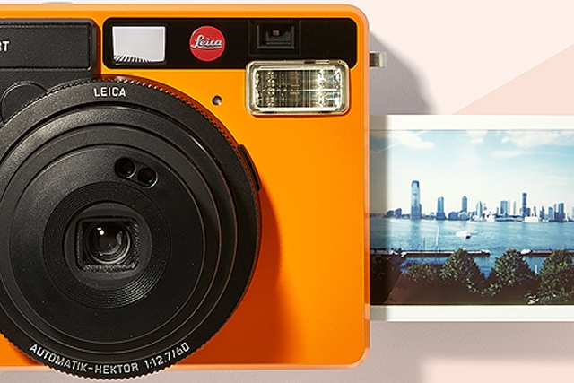 Η επιστροφή της Leica Instant Camera