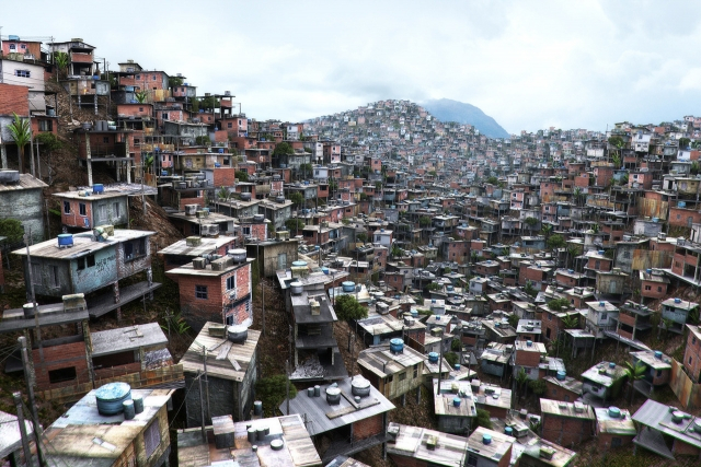Η ζωή στις φαβέλες του Ρίο ντε Τζανέιρο(vid)