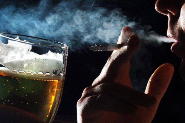 Αυξάνονται οι φόροι σε τσιγάρα και ποτά;