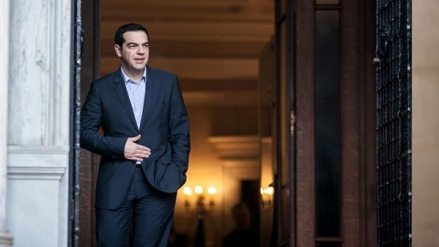 Χαράζει ρότα ο Τσίπρας για να περάσει τις κοινοβουλευτικές φουρτούνες