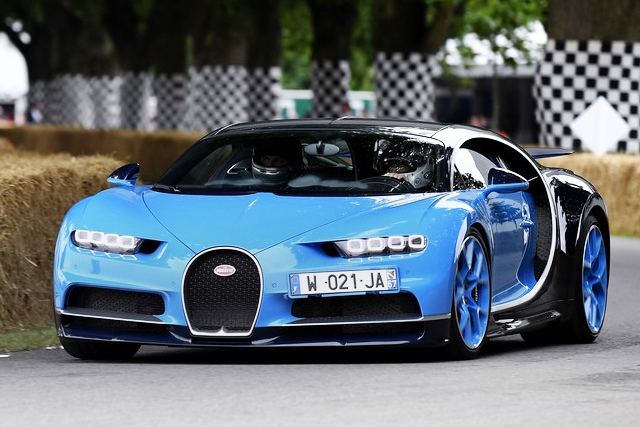 Οκτώ Bugatti «σφαίρες» στο Goodwood Festival of Speed
