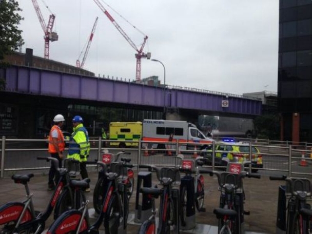 ΕΚΤΑΚΤΟ: «Συναγερμός» στο Λονδίνο-Εκκενώθηκαν τα γραφεία του BBC