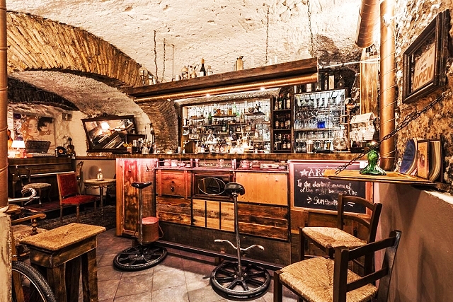 Τα 30 πιο εκπληκτικά μπαρ στον κόσμο