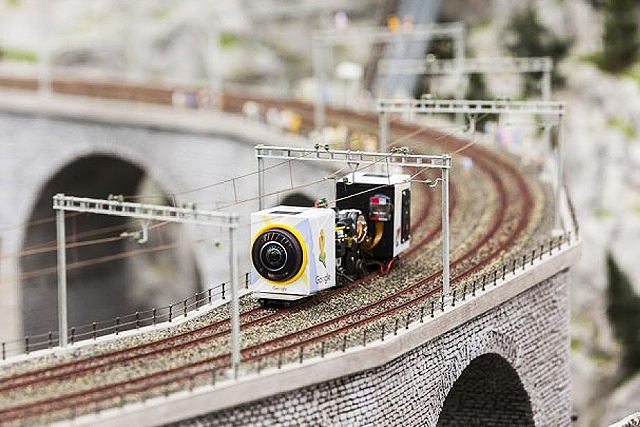 Το "Street View" σας ταξιδεύει στο μικρότερο σιδηροδρομικό σταθμό του κόσμου