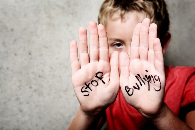 Τρεις ειδικοί αναλύουν το φαινόμενο του bullying στα σχολεία