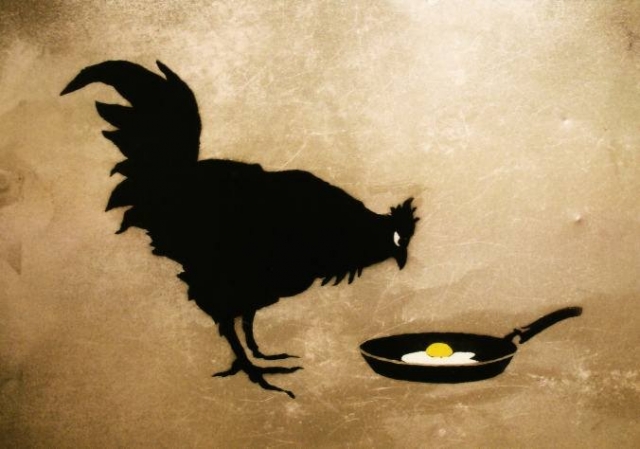 Η κότα έκανε το αυγό ή το αυγό την κότα;