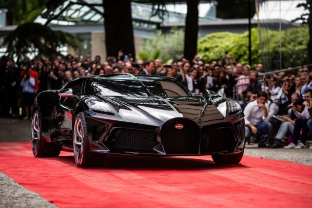 Η Bugatti La Voiture Noire, κέρδισε το βραβείο σχεδίασης στο Concorso d&#039;Eleganza Villa d&#039;Este