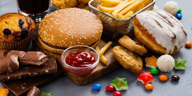 Η επικίνδυνη σχέση των επεξεργασμένων τροφίμων με τις καρδιαγγειακές νόσους