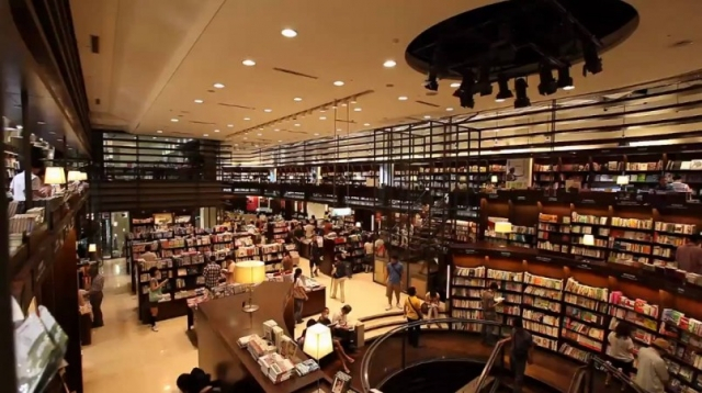 Ένα καταπληκτικό βιβλιοπωλείο στην Ταιβάν, σημείο αναφοράς