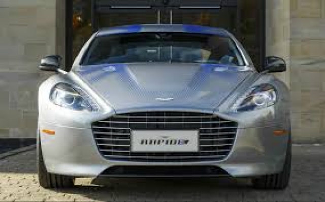 Η νέα Aston Martin του Bond 25