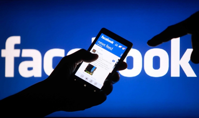 Facebook. τηλέφωνα και email 30 εκατομ. χρηστών στα χέρια των χακερ