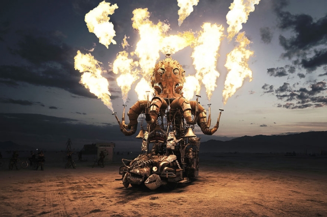 Το Burning Man Festival όπως το απαθανάτισαν οι φαν του(vid)