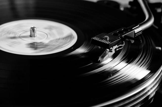 Αυτά είναι τα 123 καλύτερα άλμπουμ που προτείνει το &quot;Vinyl is back&quot;