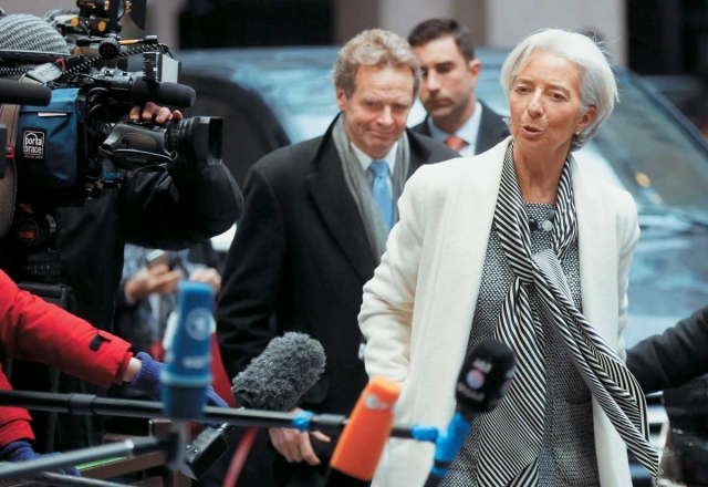 "Γερμανικό κλειδί" νέων μέτρων για να τα βρουν ΔΝΤ-Ε.Ε
