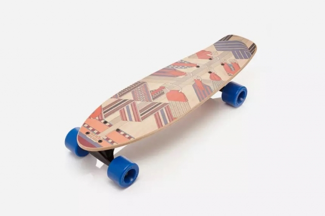 Ένα πολύ cool skateboard από την Hermès
