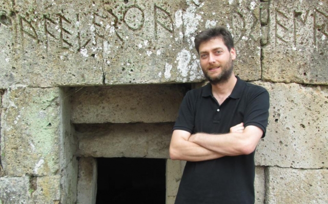 Χρήστος Τσιρογιάννης, ο Έλληνας ερευνητής που κυνηγά κλεμμένα αρχαία ανά τον κόσμο