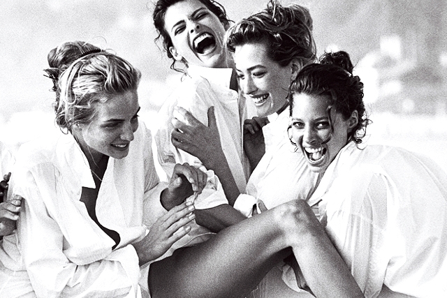 Οι Rachel Williams, Linda Evangelista, Tatjana Patitz και Christy Turlington / Φωτό: Peter Lindbergh,Vogue, 1988