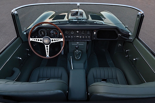Jaguar E-Type Roadster, σου «τρέχουν τα σάλια»