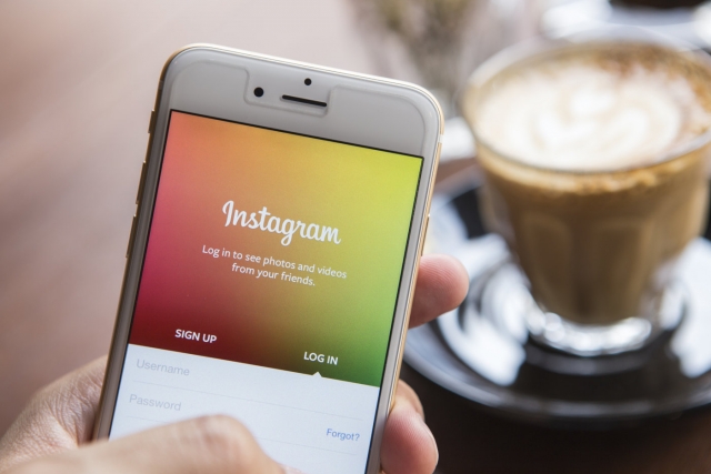 Πόσα χρήματα θα κερδίσεις αν &quot;χακάρεις&quot; το instagram;